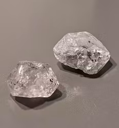 Diamantkvarts 9-12 gram 1 styck
