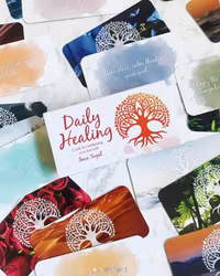 Daily Healing Cards for awakening your best self (Engelsk)