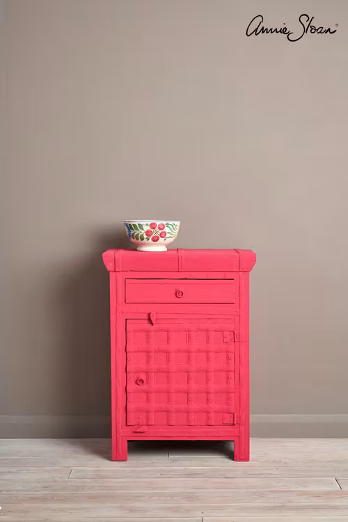 Capri Pink 500 ml Annie Sloan Chalk Paint