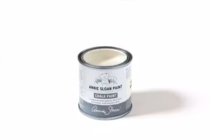 Old White Annie Sloan Chalk Paint
