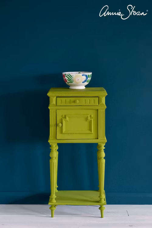 Möbel målad med Annie Sloan Chalk Paint Firle