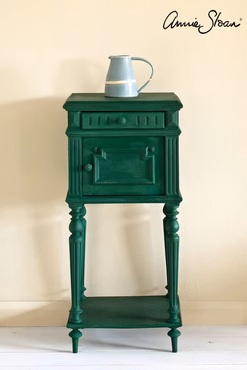 Möbel målad med Annie Sloan Chalk Paint Amsterdam Green