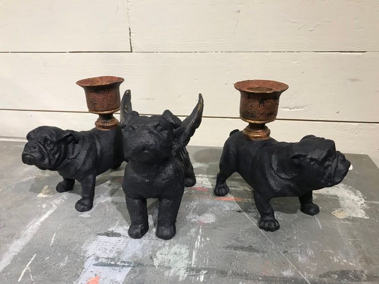 Ljushund, Hund med ljusstake, handmålad med Annie Sloan Chalk Paint Oxford Navy