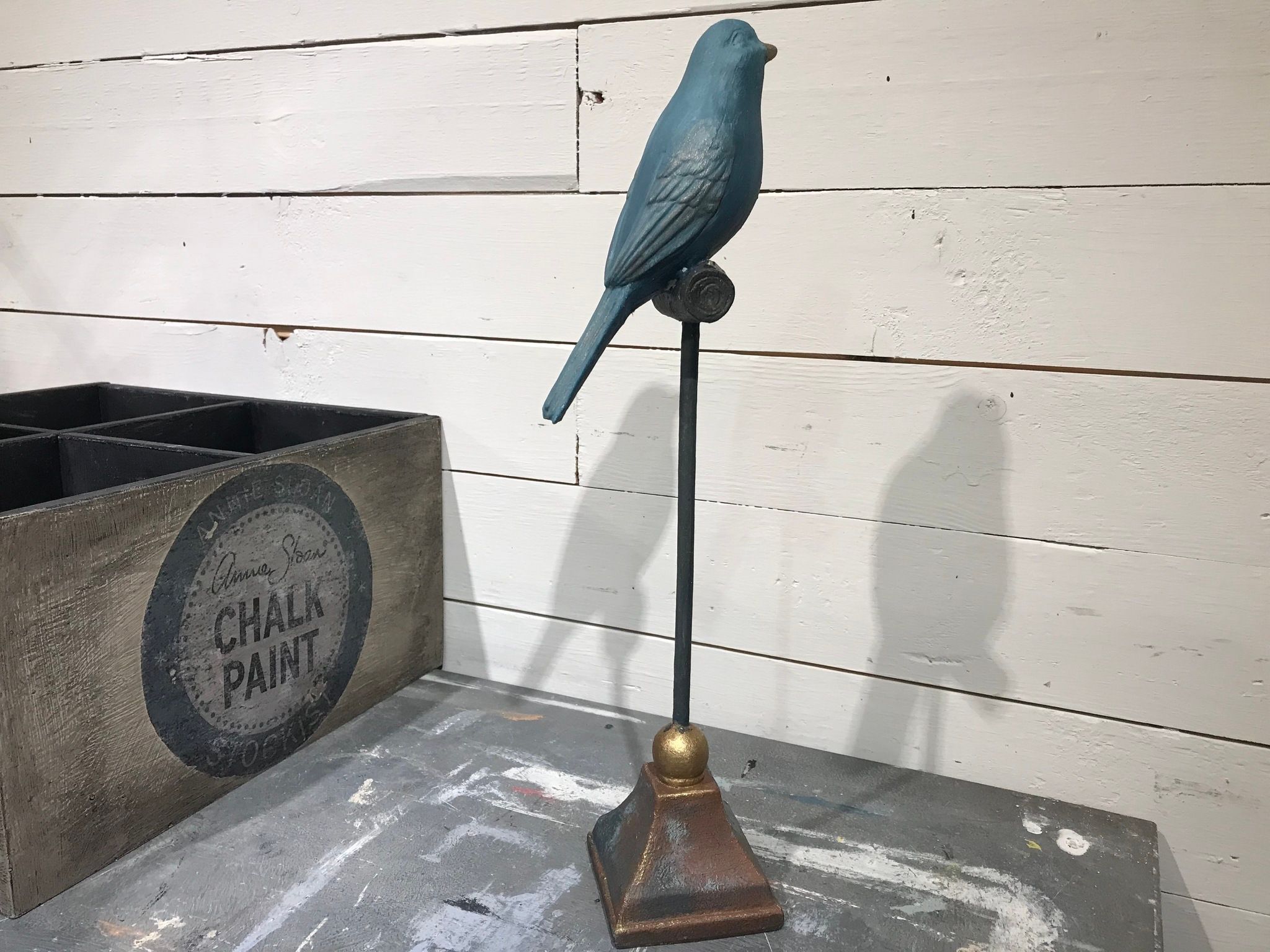 Sångfågel, handmålad med Annie Sloan Chalk Paint.