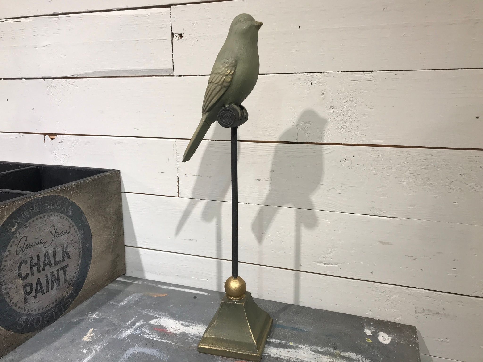 Sångfågel, handmålad med Annie Sloan Chalk Paint.