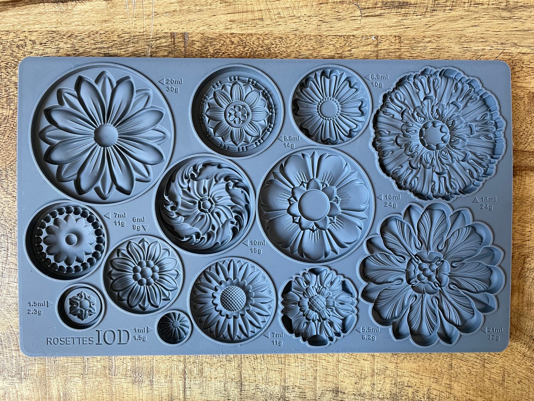 IOD Moulds Rosettes