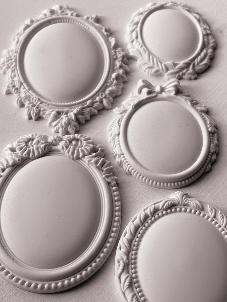 IOD Moulds Vintage Brooches