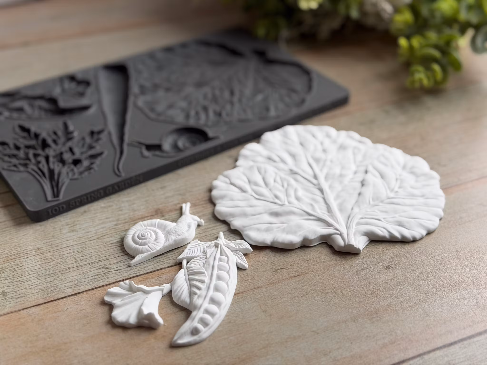 IOD Moulds Spring Garden - Kommer snart