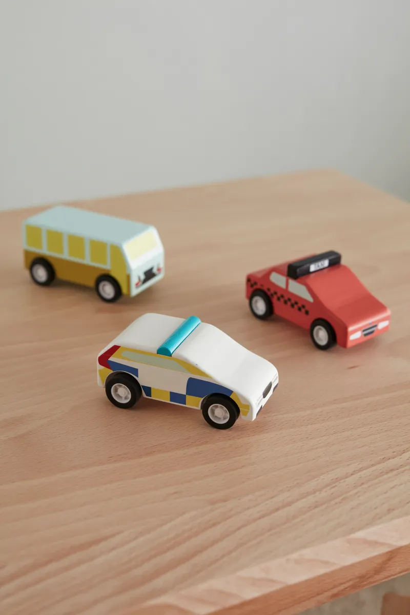 Träbilar drag-bak-åk-fram - Kid´s Concept