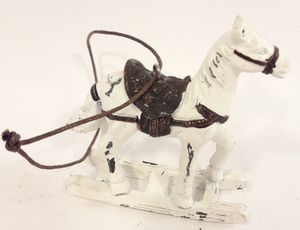 Julpynt, gunghäst med snöre