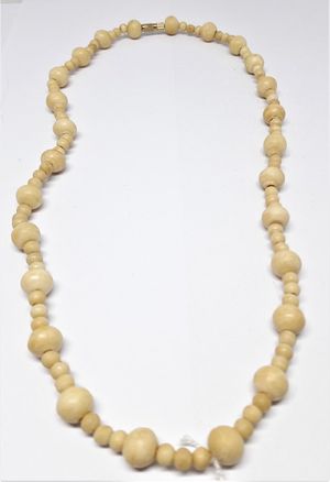 Kort halsband med kulor