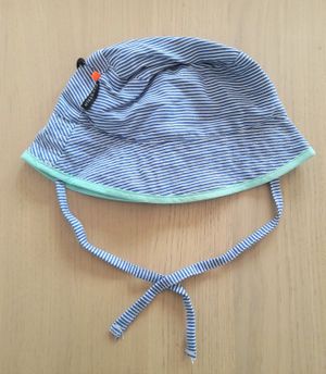 Ziestha sommarhatt Mini för barn, blå/vit-randig, storlek Small