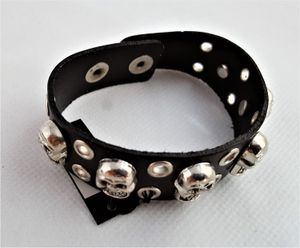 Armband Läder med Dödskallar Metall