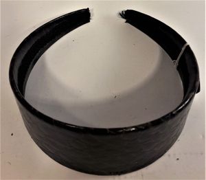 Diadem i brunt krokodilmönster