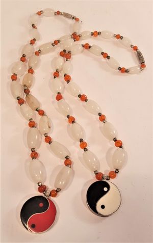 Halsband med hänge Yin/Yang
