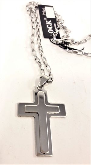 Halsband med Upphöjt Kors Silverfärg