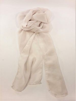 Snygg beige tunnare scarf