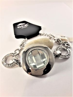 Armband med berlock med vit sten och ringar med strass och rhodium