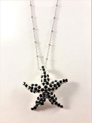 Halsband med sjöstjärna hänge med glittrande blå strass