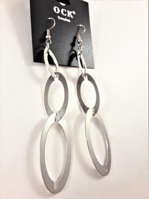 Örhängen med Ovaler Silverfärg