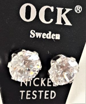 Runda Örhängen med Kubisk Zirkonia 7 mm
