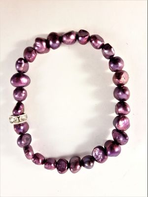 Enkelt Armband med Små Lila Pärlor och Ring med Strass