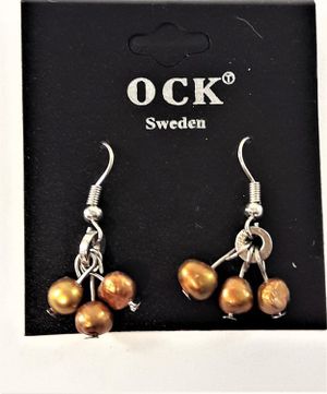 Örhängen med Detaljer Guldfärg