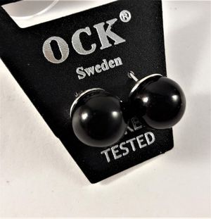Örhängen med Pärla Svart ca 1 cm