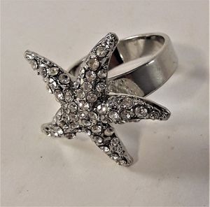 Snygg ring med gnistrande vit sjöstjärna, 18 mm