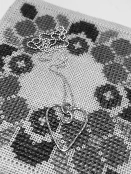 Halsband Love