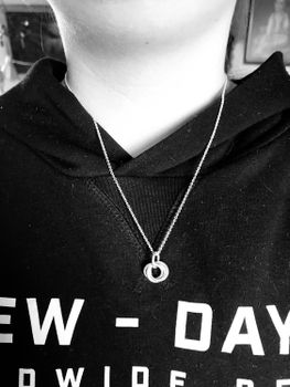 Halsband Liten Trippel