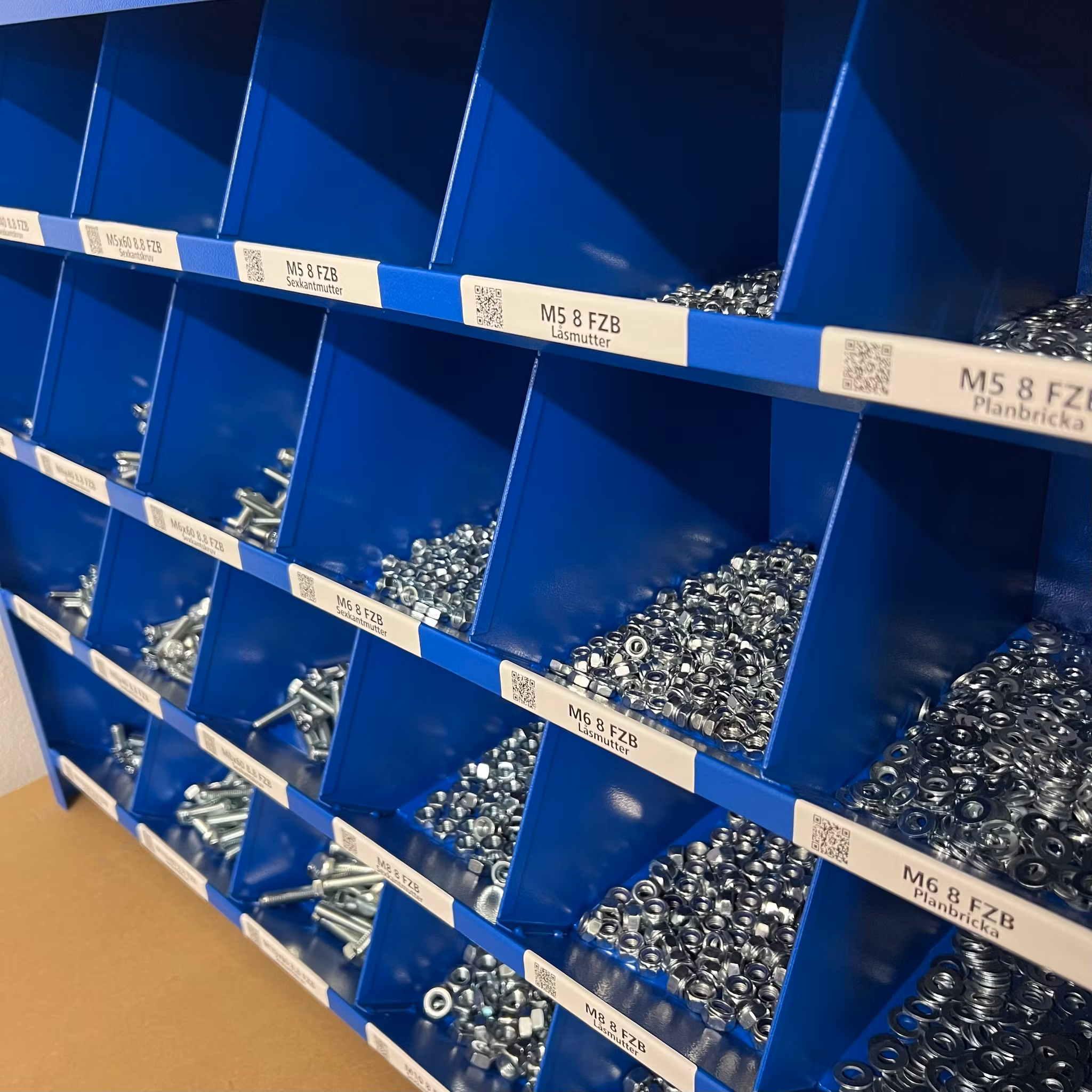 Insex 8.8 FZB M5-M10 Bultfack 24