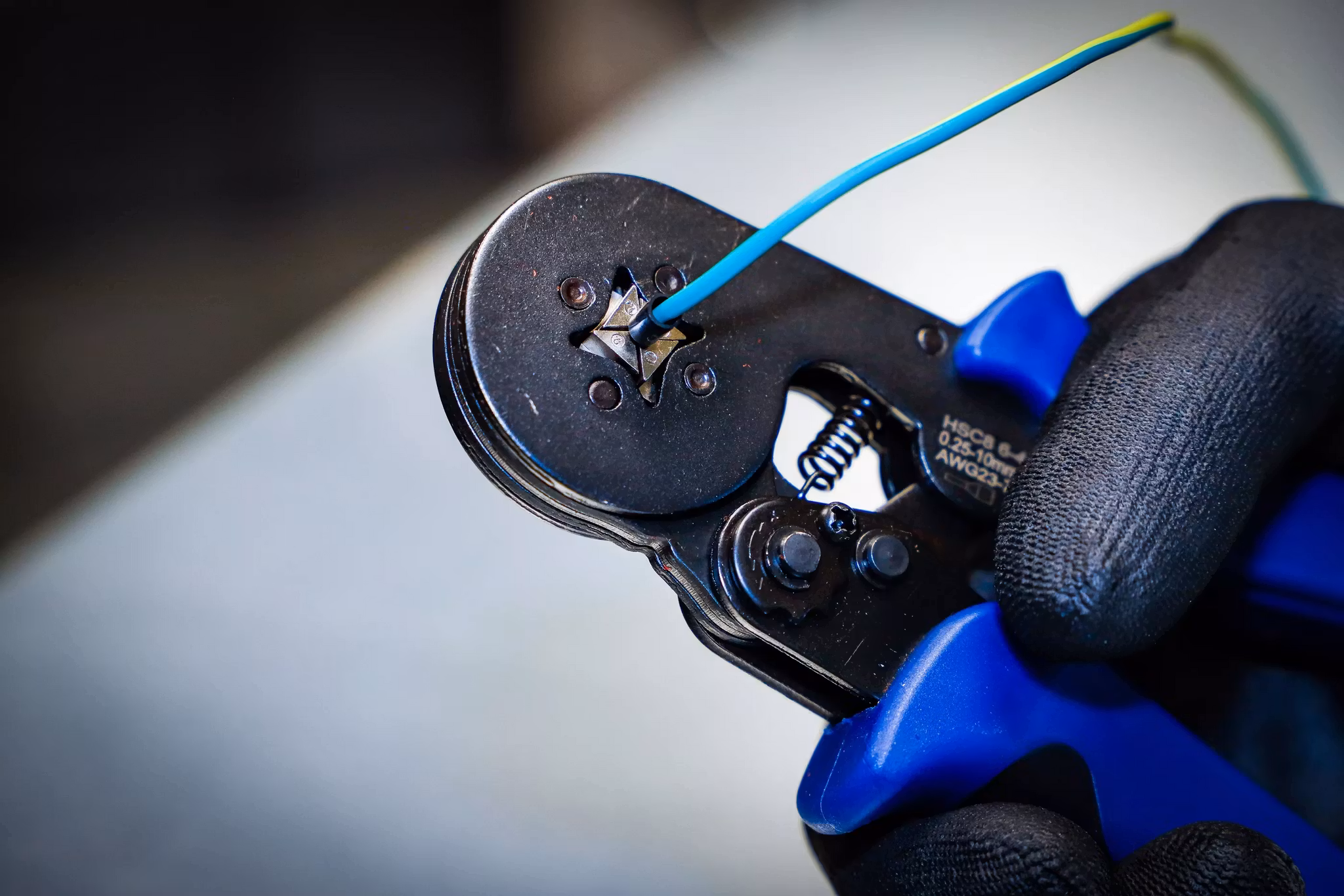 Presstång för ändhylsor