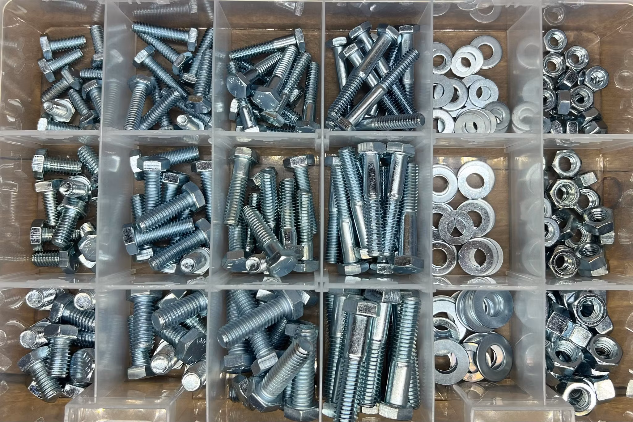 Sortiment Tum UNC 8.8 FZB 1/4-3/8 240 Delar