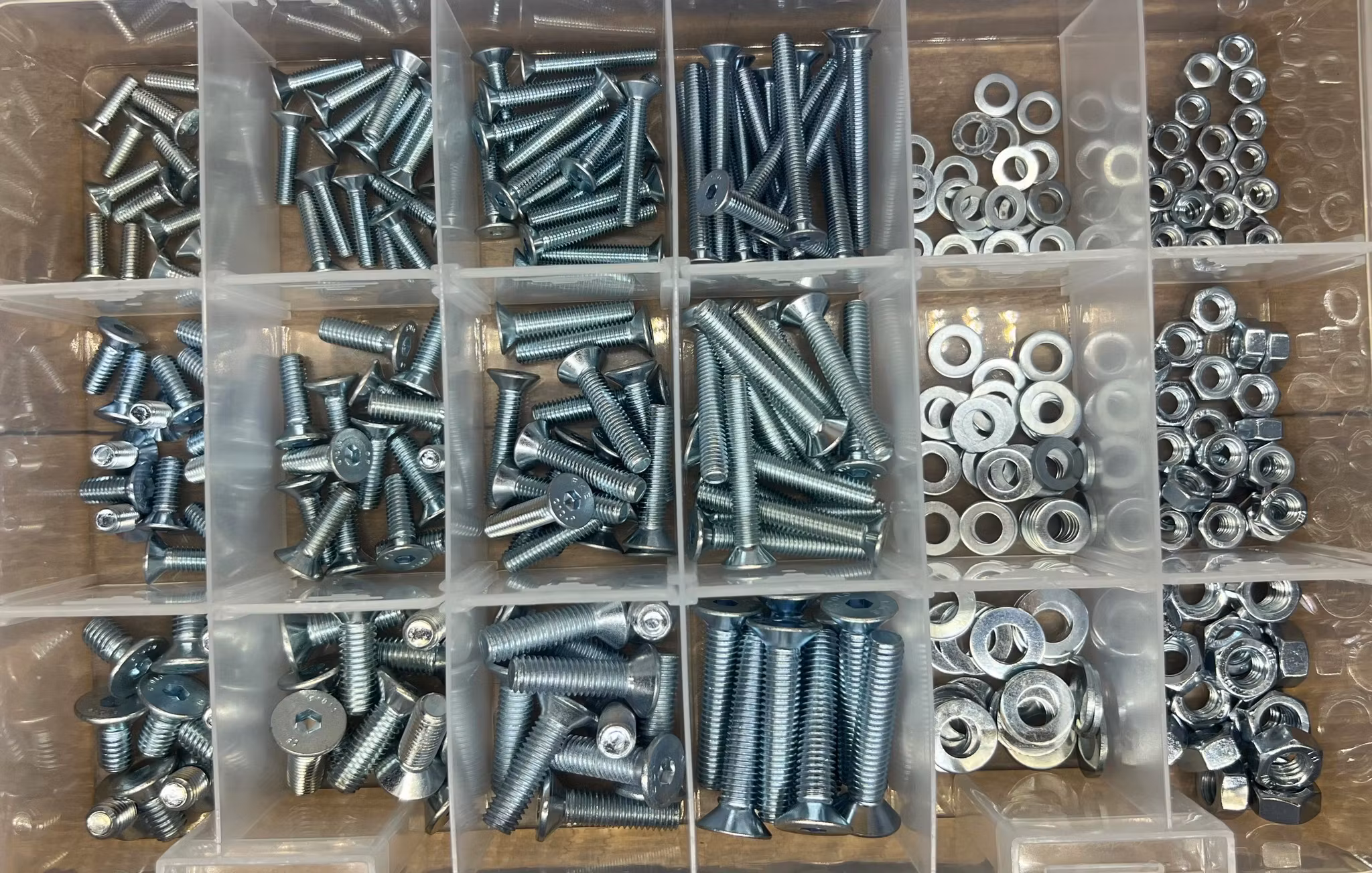 Sortiment Försänkt Insexskruv 10.9 FZB M5-M8 320 Delar