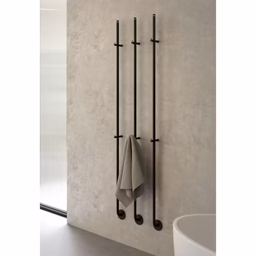 Handdukstork INR Line Mattsvart 1750 mm