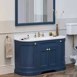 Fristående Tvättställsskåp Burlington med Luckor 134 cm