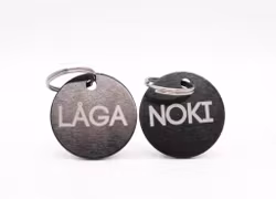 Namnbricka hänge med personlig gravyr