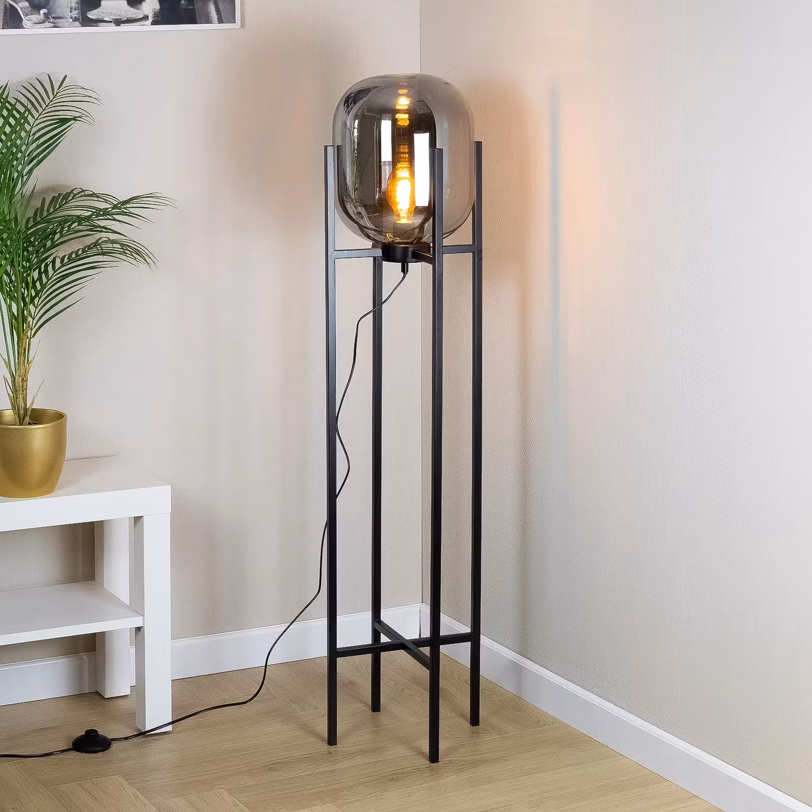 Golvlampa Dion