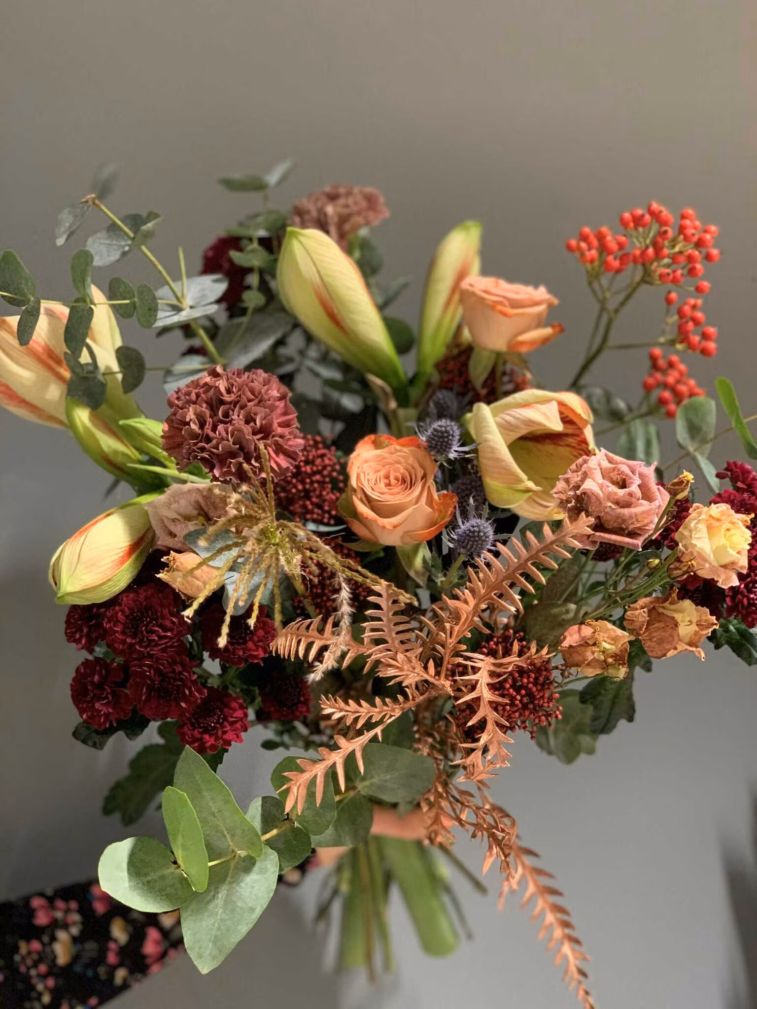 Floristens val - Vinrött/Bronze/Brun/Gråblå