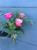 Enkel bukett - Rosa rosor