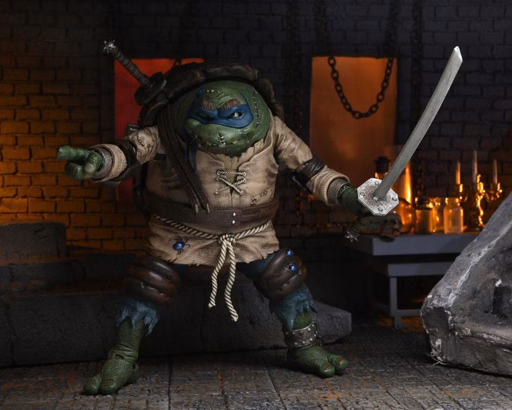 Universal Monsters x Teenage Mutant Ninja Turtles Action Figure Ultimate Leonardo as The Hunchback 18 cm (skadet emballasje)