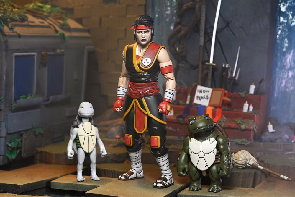 Teenage Mutant Ninja Turtles: The Last Ronin Action Figure Ultimate Casey Marie with Baby Odyn & Uno 17 cm
