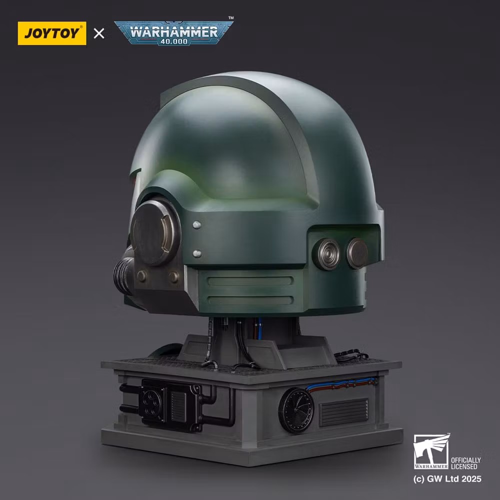 Warhammer 40,000: Dark Angels Cosplay MkX Helmet & Display Stand 44 cm