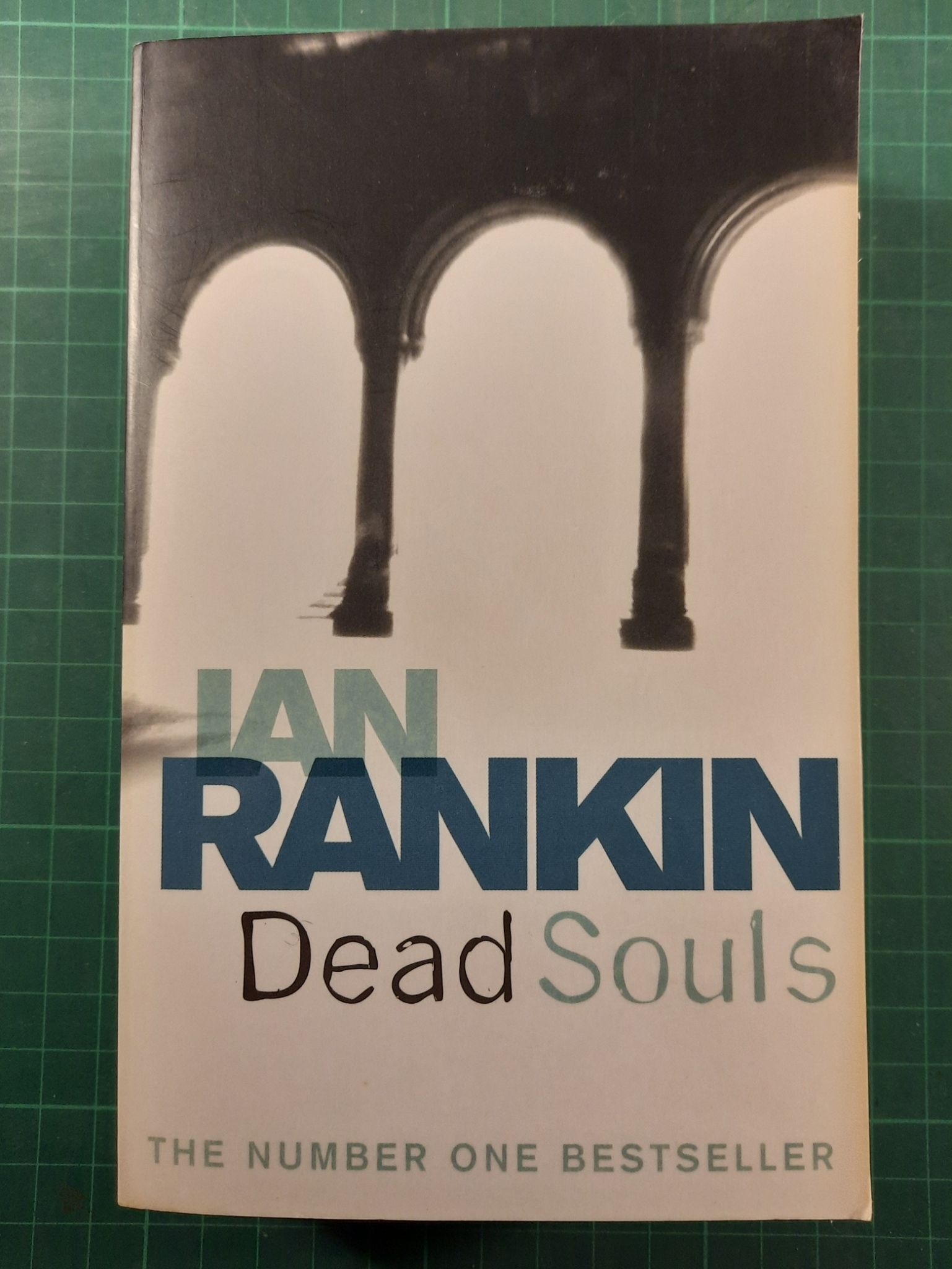 Ian Rankin : Dead souls