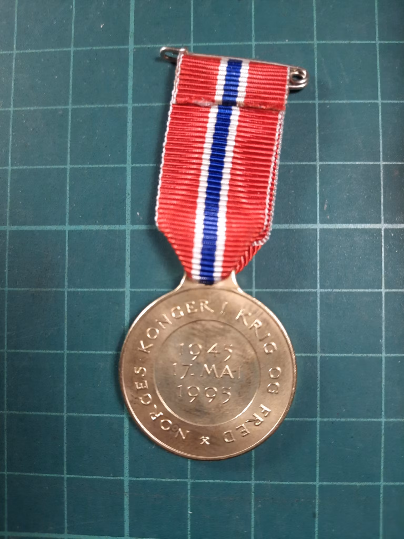 17 Mai medalje 1995 Tre konger