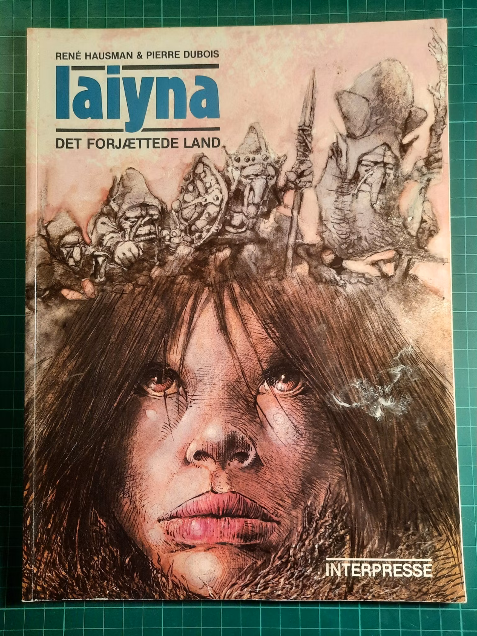 Laiyna : Det forjættede land (Dansk)