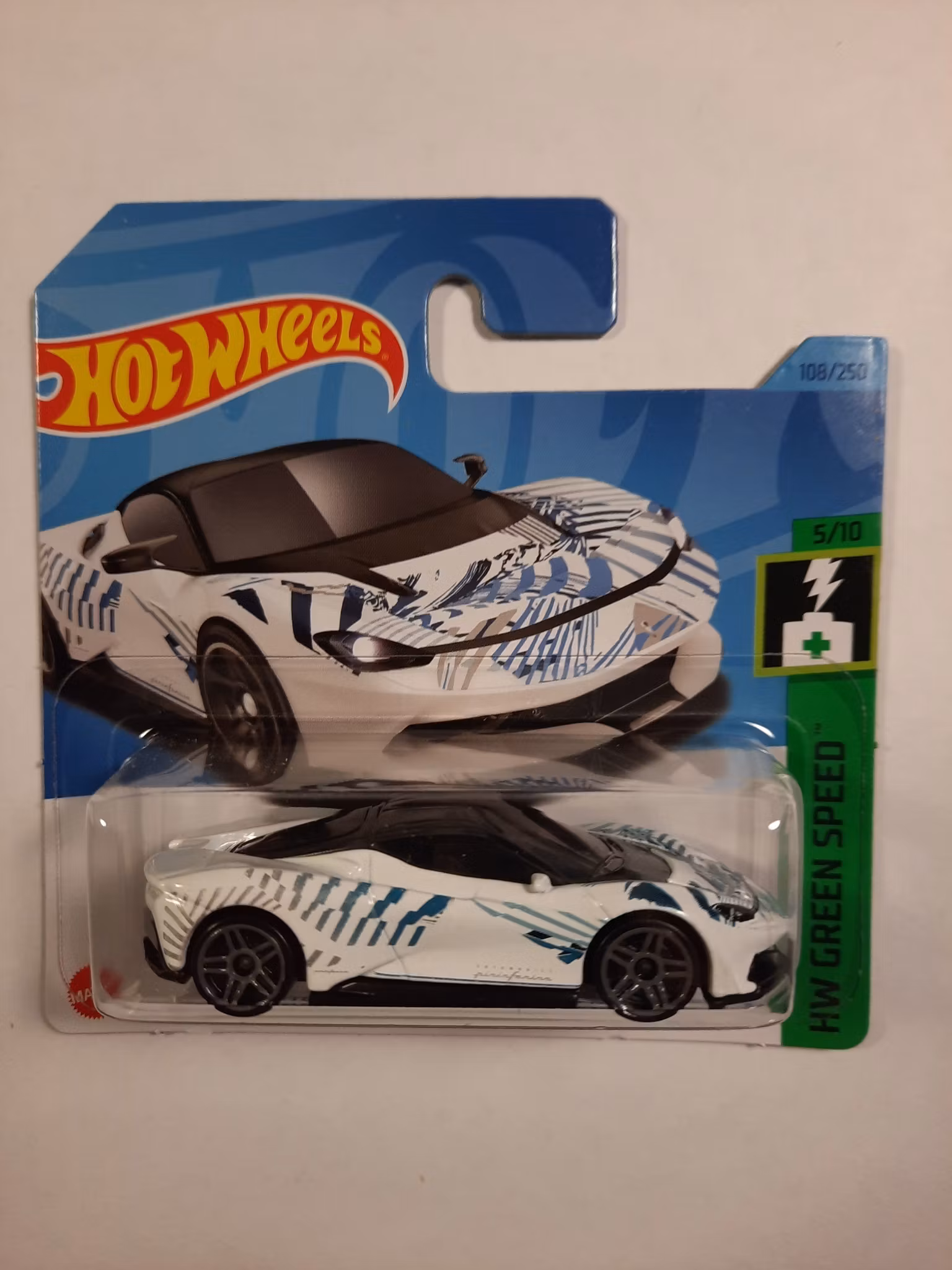 Automobili Pininfarina Battista hvit #108