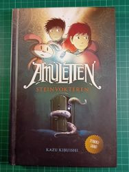 Amuletten 1 : Steinvokteren (Hardcover)