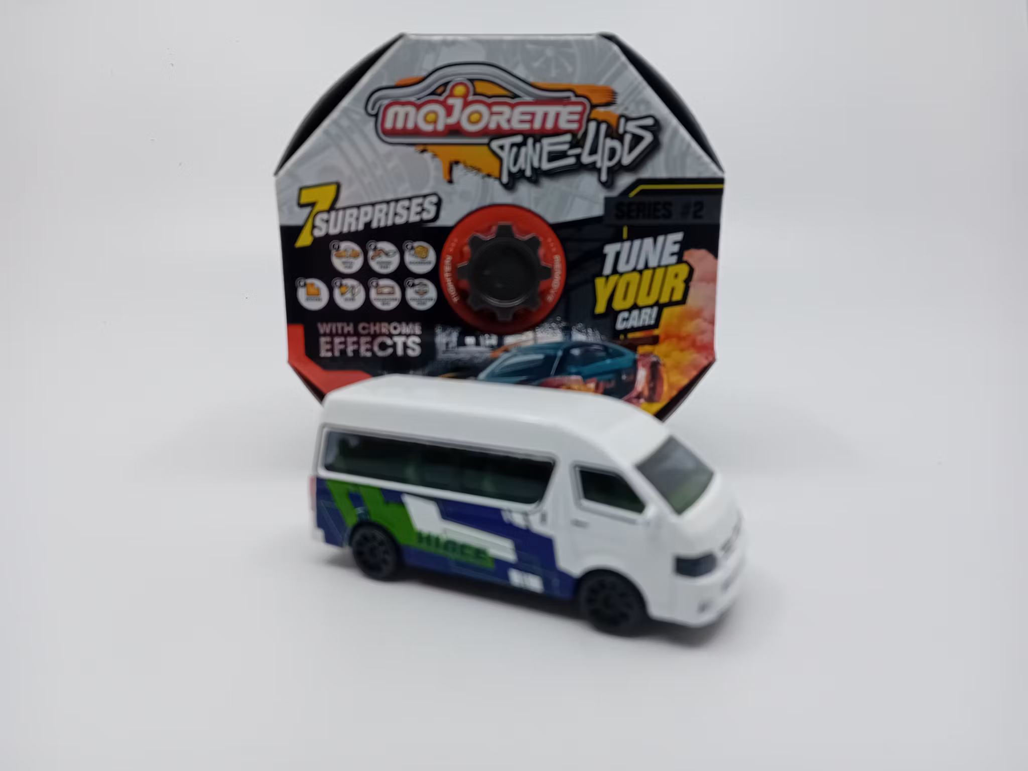 Majorette Tune-up's Serie #2 : Toyota Hiace "Hi-Class" (Cool)